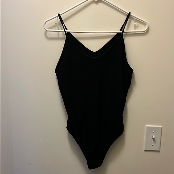 American eagle ribbed black spaghetti strap bodysuit size large - Picture 1 of 7